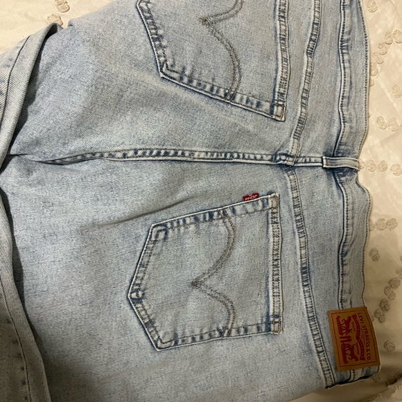 Plus size Levi’s high waist wide leg flare stretch crop jeans - Picture 4 of 5